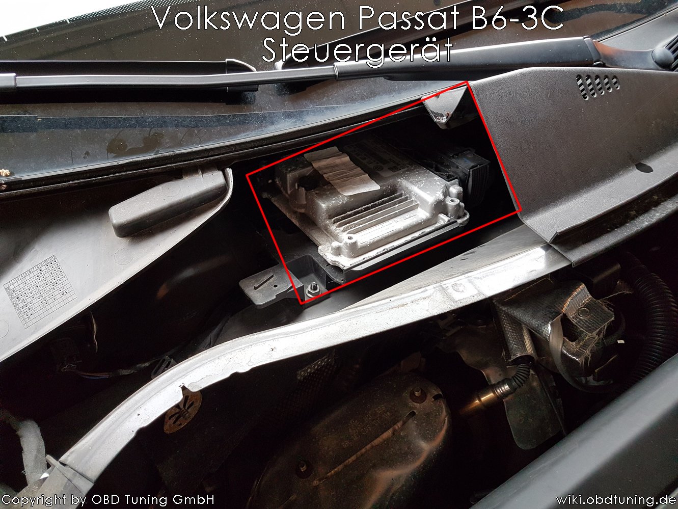 Volkswagen Passat B6 3C ECU 02.jpg