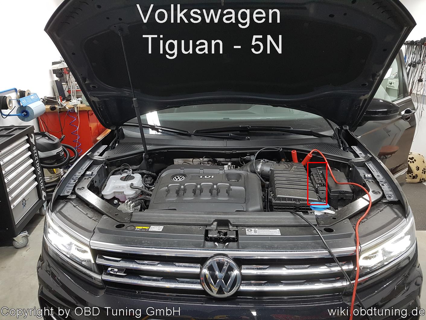 Volkswagen Tiguan 5N ECU.JPG