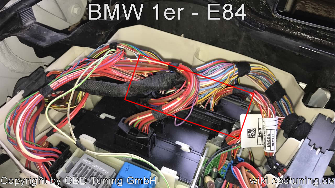 BMW 1er E84 ECU 02.JPG